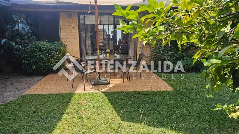 Casa en venta de 3 dorm. en Vitacura