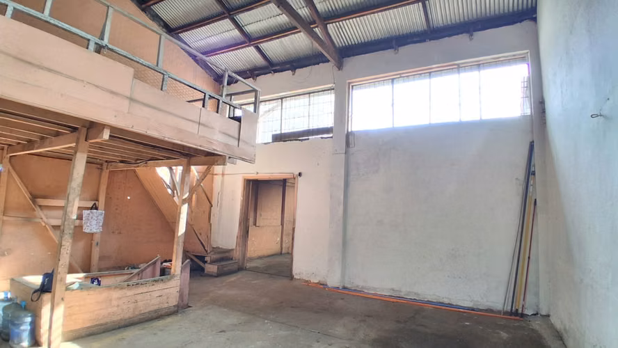 ¡Oportunidad! Local Comercial en Arriendo, Carlos Valdovinos 1033, San Miguel.
