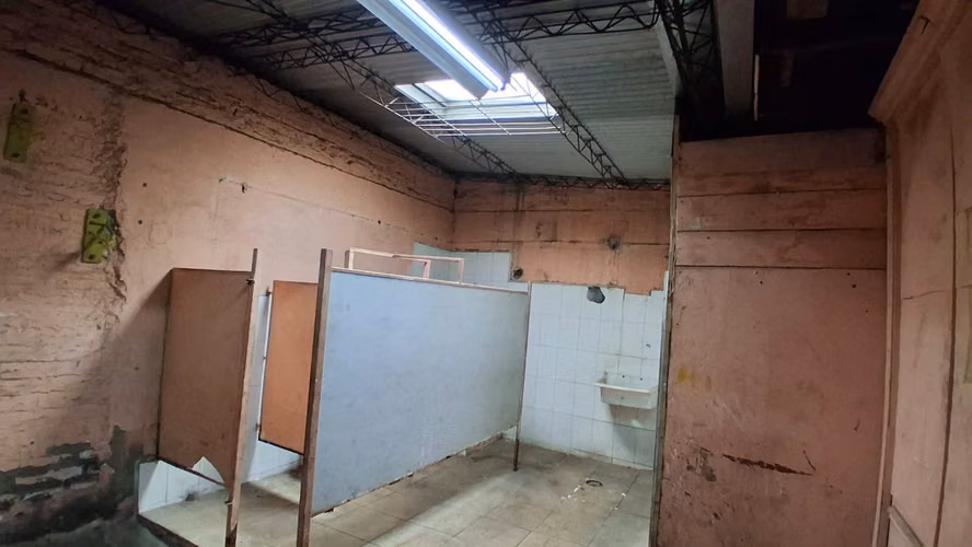 ¡Oportunidad! Local Comercial en Arriendo, Carlos Valdovinos 1033, San Miguel.