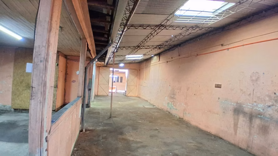 ¡Oportunidad! Local Comercial en Arriendo, Carlos Valdovinos 1033, San Miguel.