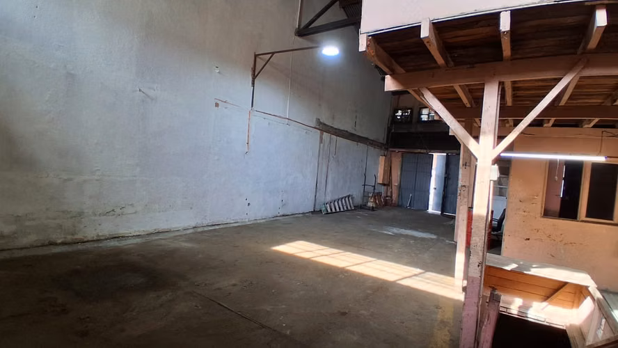 ¡Oportunidad! Local Comercial en Arriendo, Carlos Valdovinos 1033, San Miguel.