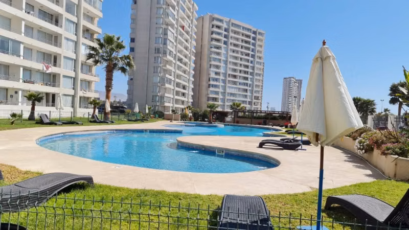 Departamento amoblado en piso 8 – Costa Peñuelas II