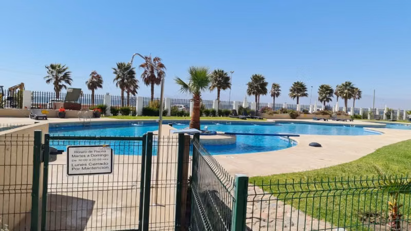 Departamento amoblado en piso 8 – Costa Peñuelas II