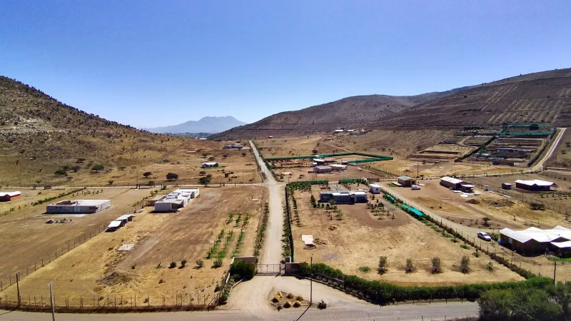 Se vende terreno en condominio
