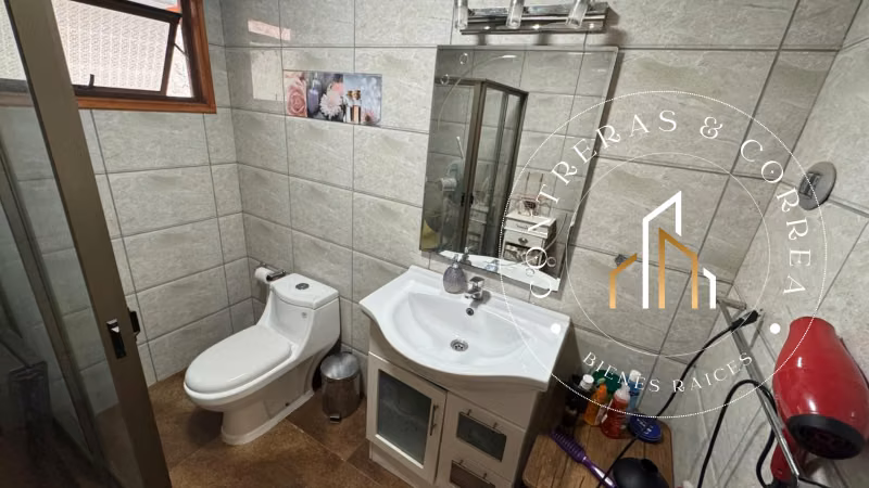 Parcela con casa y gran terreno en Altovalsol