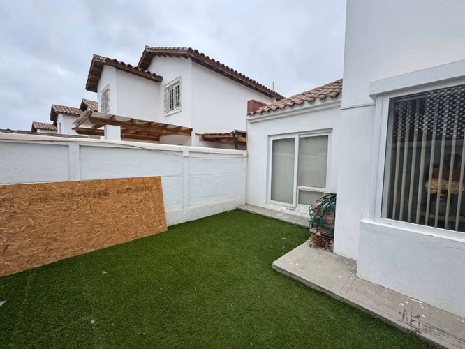 Amplia y bien ubicada casa en Peñuelas, Coquimbo - Imagen 15