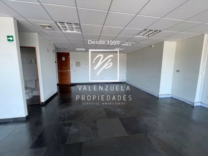 TORRE CAPITAL OFICINA EN PLENO CENTRO DE TEMUCO 66 MTS²