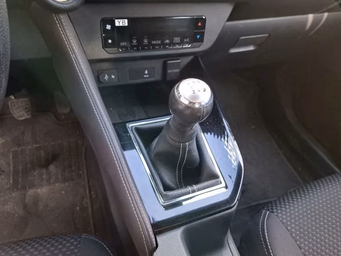 TOYOTA YARIS 2024