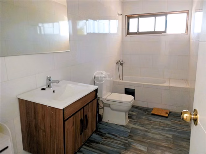 Casa en venta de 4 dorm. en Quintero