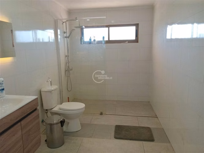 Casa en venta de 4 dorm. en Quintero