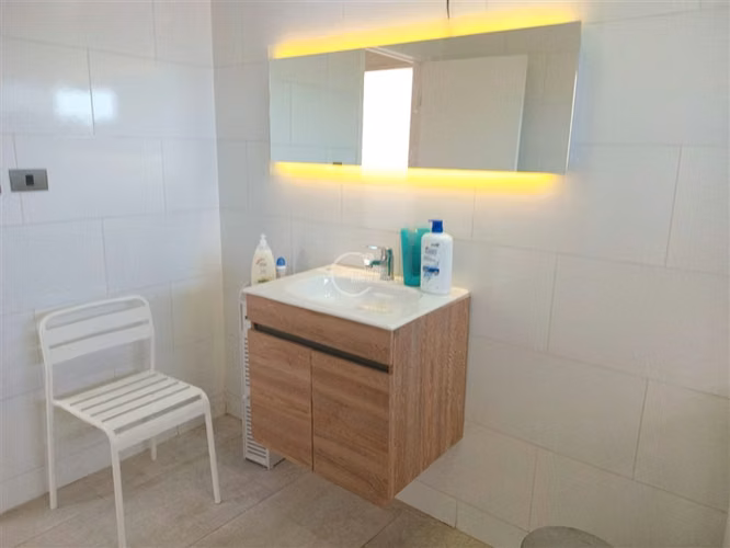 Casa en venta de 4 dorm. en Quintero
