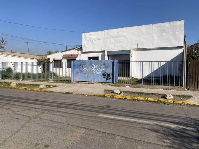 Peñaflor, Paño para desarrollo de servicios urbanos, 720mts., a pasos de la plaza principal