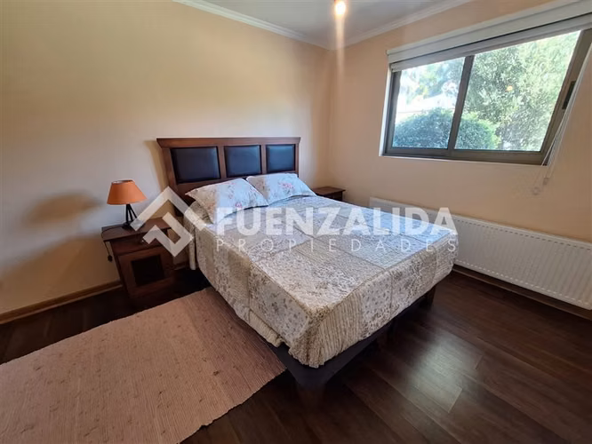Casa en venta de 5 dorm. 4 ba en Talagante Colegio Trebulco