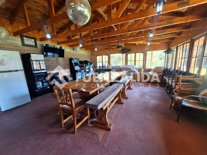 Casa en venta de 5 dorm. 4 ba en Talagante Colegio Trebulco