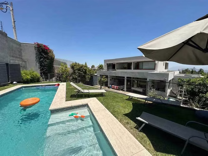 Preciosa casa Mediterranea en condominio (164139)