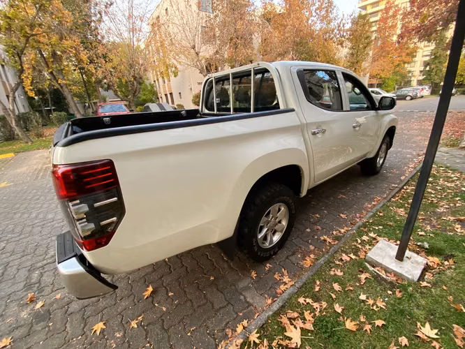 Mitsubishi L200 katana 2023