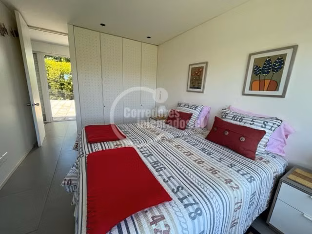 Casa en venta de 5 dorm. en Santo Domingo