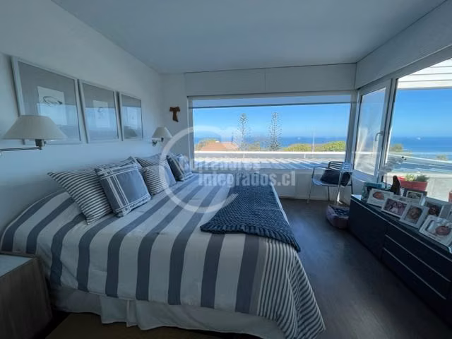 Casa en venta de 5 dorm. en Santo Domingo