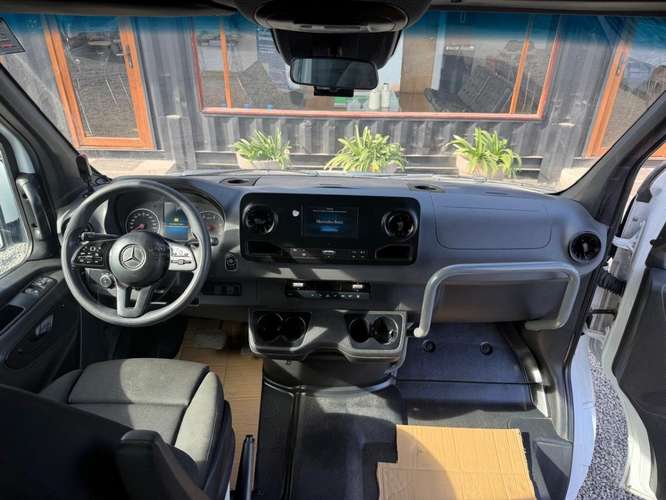 MERCEDES-BENZ SPRINTER 517 CDI 19+1 2024