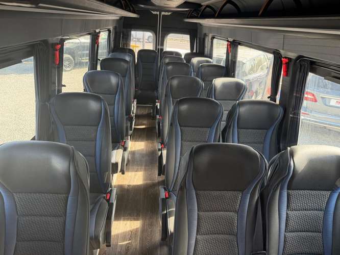 MERCEDES-BENZ SPRINTER 517 CDI 19+1 2024