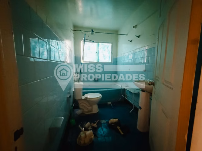 SE VENDE LOCAL COMERCIAL – CAPITÁN CARLOS CONDELL