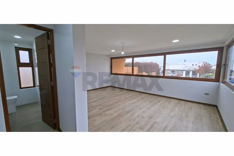 Nueva!! cerca del mar, y en condominio