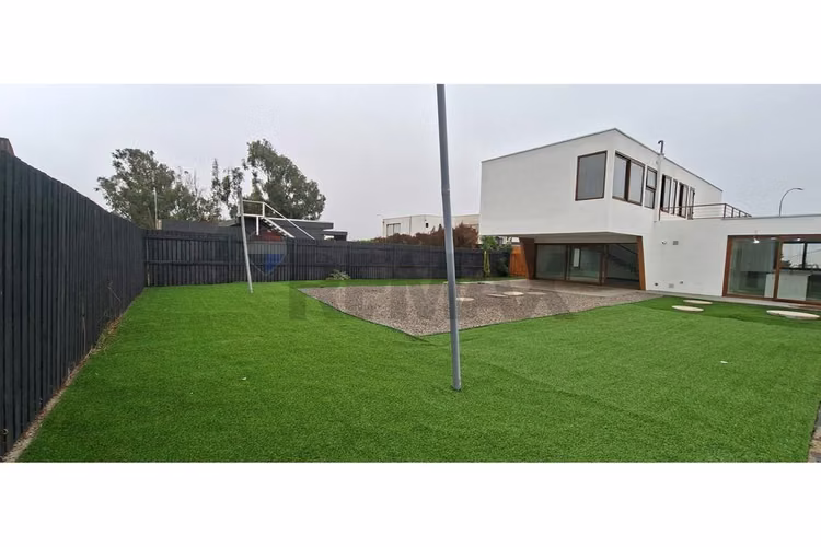 Nueva y moderna casa en condominio, mantagua