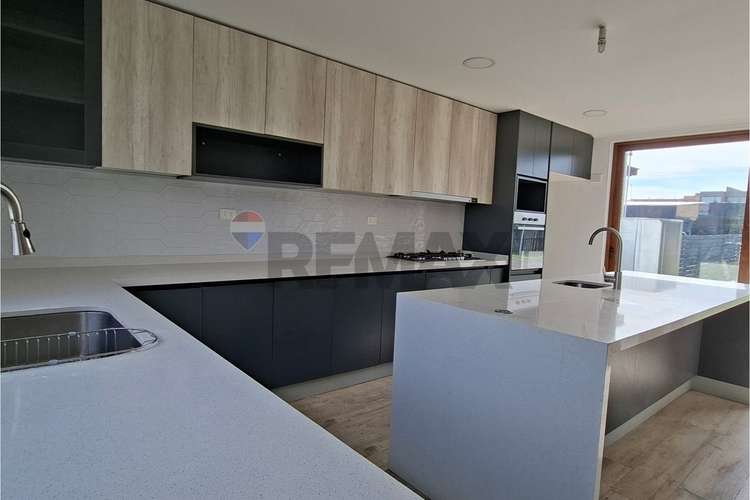 Hermosa y nueva!!! en condominio - Imagen 6