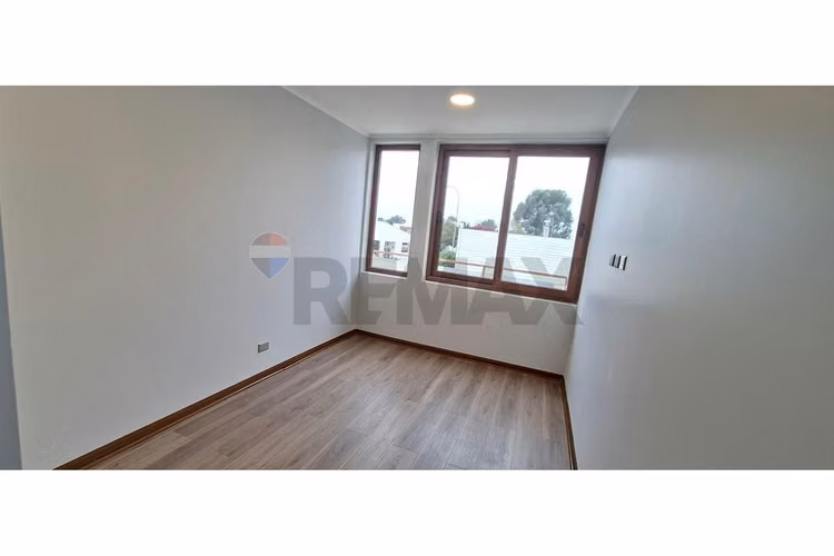 Nueva!! cerca del mar, y en condominio