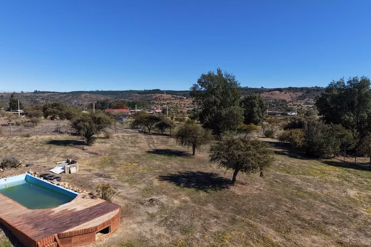 Exclusiva parcela con piscina cerca rapel