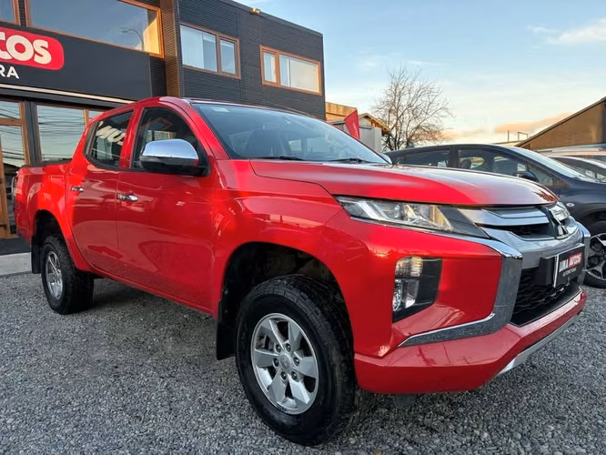 MITSUBISHI L200 2020