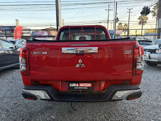 MITSUBISHI L200 2020