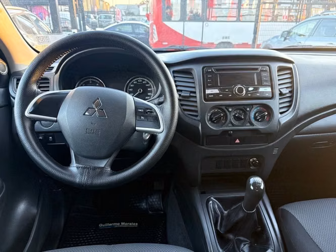 MITSUBISHI L200 2020