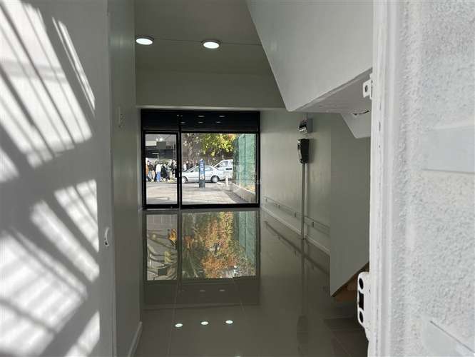 Local Comercial en arriendo en Las Condes - Imagen 3