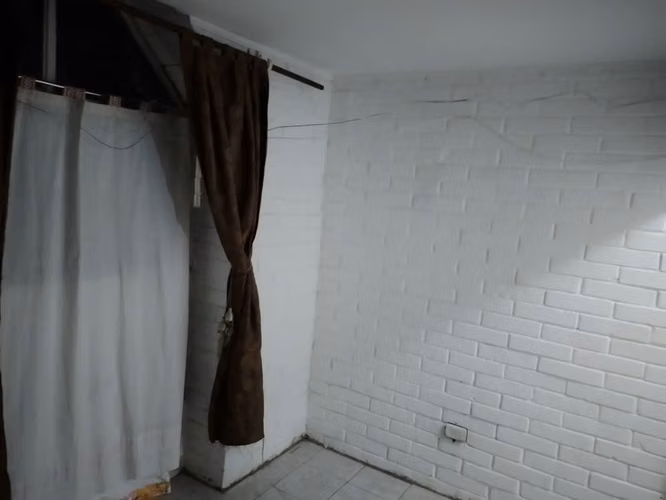 Casa de 2 pisos - 3D 1B