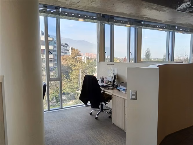 Oficina en venta en Las Condes PREMIUM / 7 ESTACIONAMIENTOS