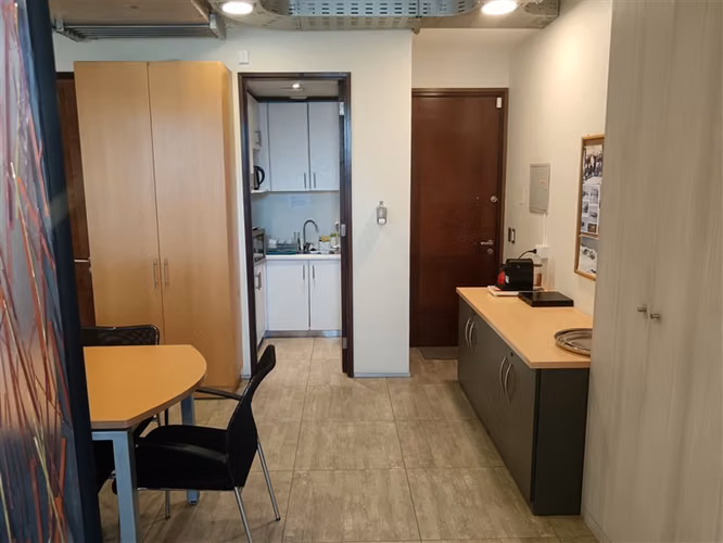 Oficina en venta en Las Condes PREMIUM / 7 ESTACIONAMIENTOS