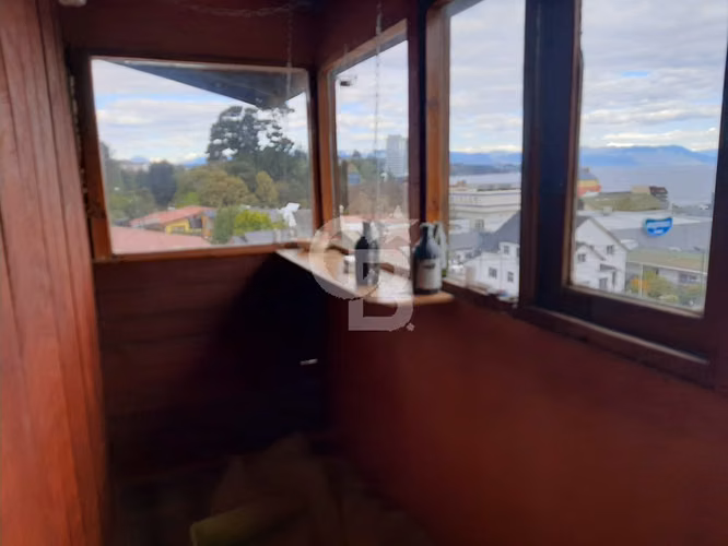Venta de casona en Calle Balmaceda/Puerto Montt.