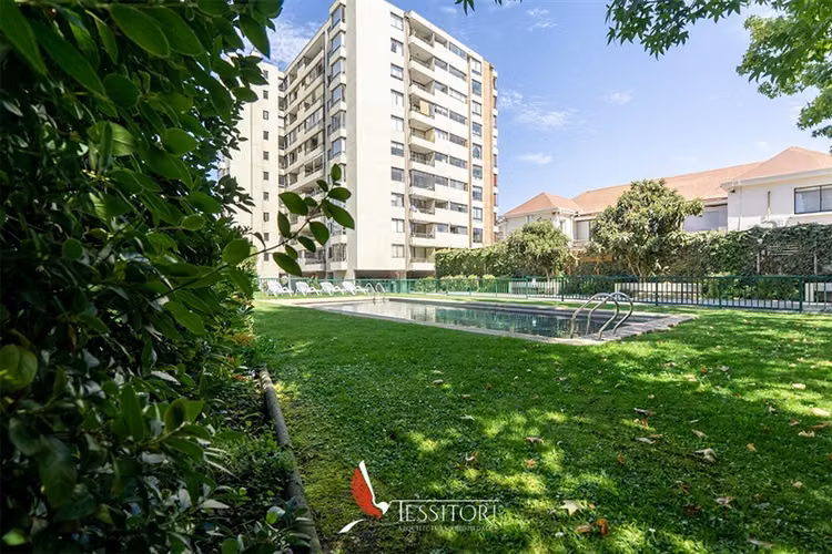 Departamento en venta de 3 dorm.y sala estar Metro Manquehue