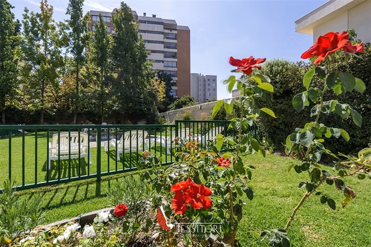 Departamento en venta de 3 dorm.y sala estar Metro Manquehue