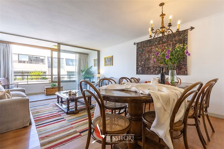 Departamento en venta de 3 dorm.y sala estar Metro Manquehue
