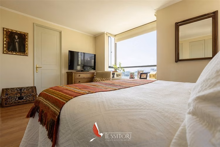Departamento en venta de 3 dorm.y sala estar Metro Manquehue