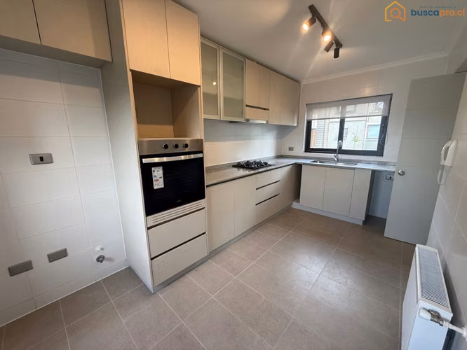 Casa arriendo San Andres del Valle Lomas San Sebastián Concepción