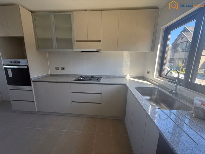 Casa arriendo San Andres del Valle Lomas San Sebastián Concepción