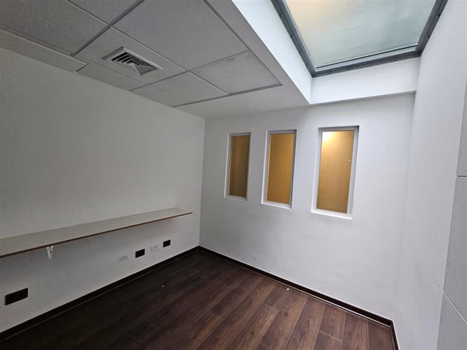 Oficina en venta en Las Condes con 2 Privados y 1 Baño - Imagen 5