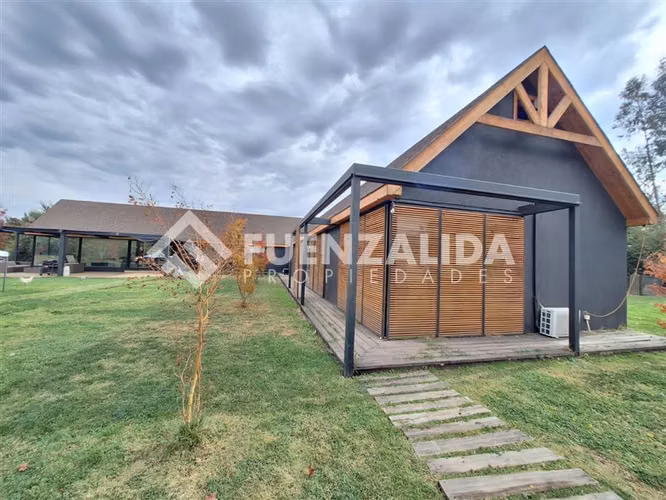 Parcela en arriendo en Pirque mm