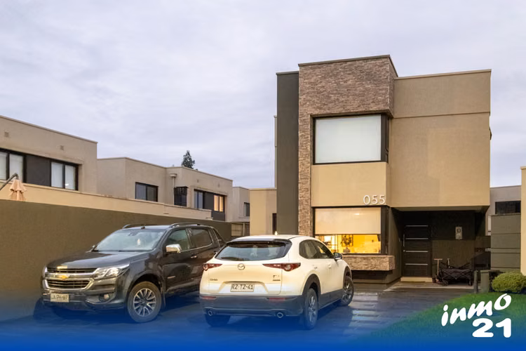 Casa Con Terreno XL En Condominio Belo Horizonte