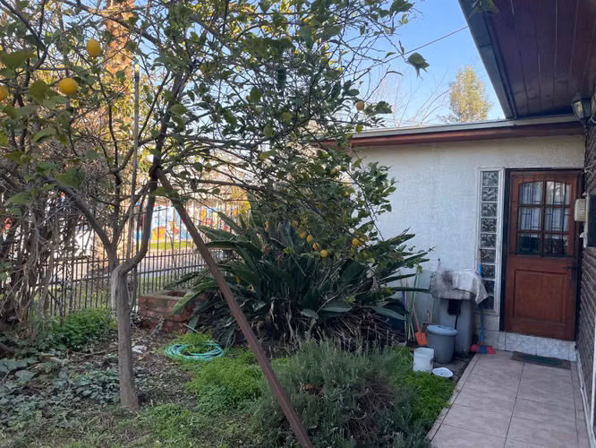 VENTA CASA 5 DORMITORIOS 2 BAÑOS