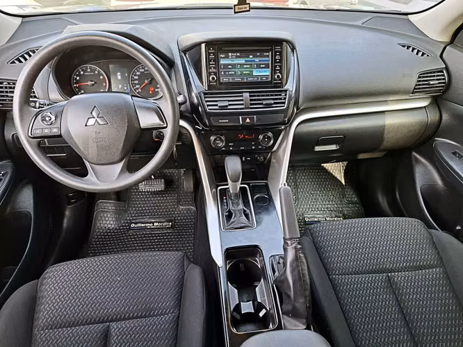 MITSUBISHI ECLIPSE CROSS 2023