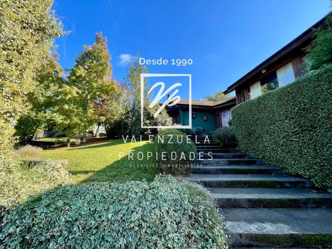 Sector residencial exclusivo 300m2 5 Dormitorios 5 Baños Tipo Condominio
